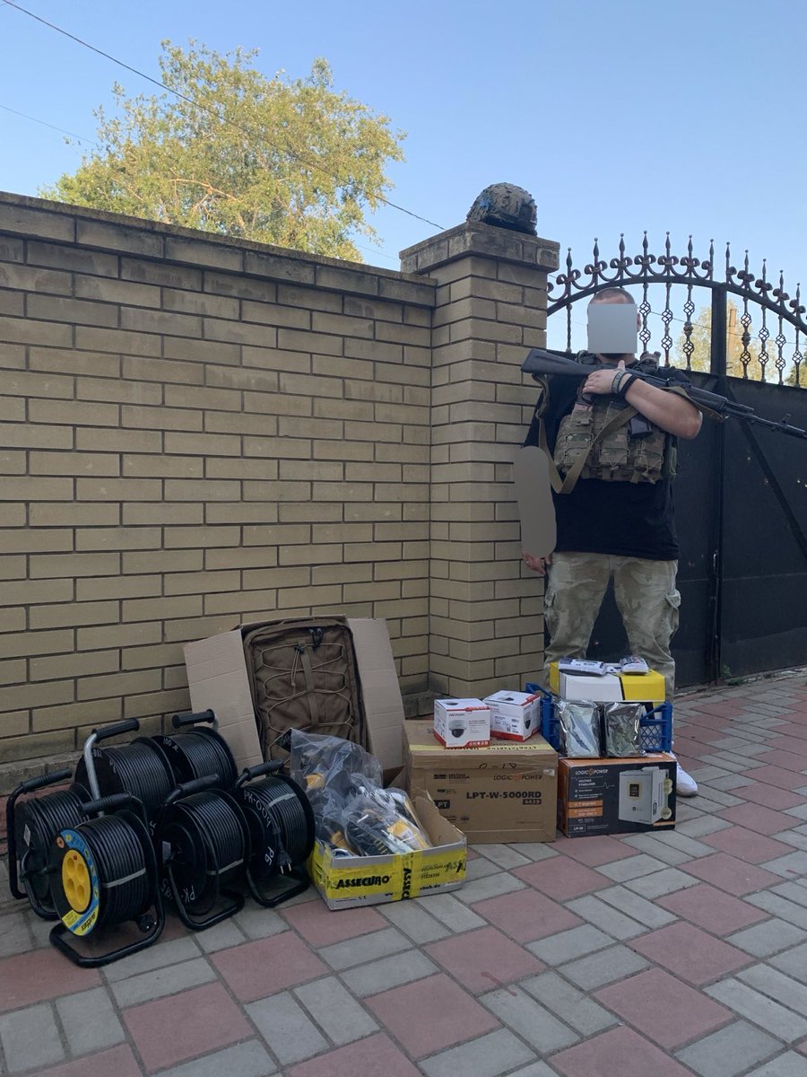 0xF0's tweet photo. Панове, якщо в цей день шукаєте можливості привітати наших захисників, прохання долучатися - зараз збираємо на автівку, яка буде дуже потрібна з настанням холодів: https://t.co/uEJkX3Hi1Z
Трохи світлин з минулими закупками для підрозділу зв'язку. https://t.co/XvWO1ZtVp9