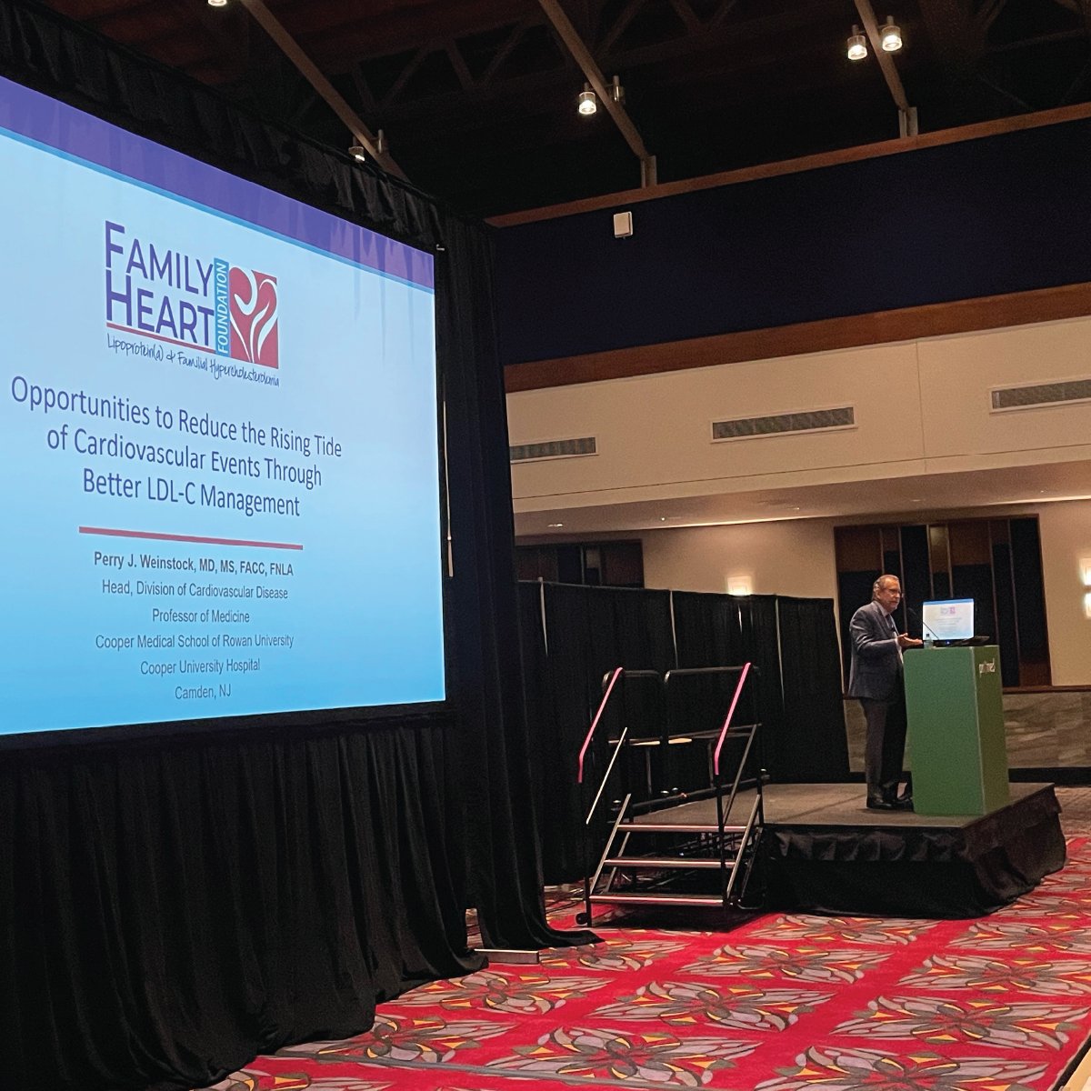 FamilyHeartFdn's tweet photo. It was a full house for our PriMed session! Dr. Weinstock and @hillypaige2 answered Q's for 30 minutes after the presentation, and received hand-written thank you's! What a wonderful time spreading the importance of LDL-C management and saving more hearts! #LDLSafeZone https://t.co/5GgbFRnxn9