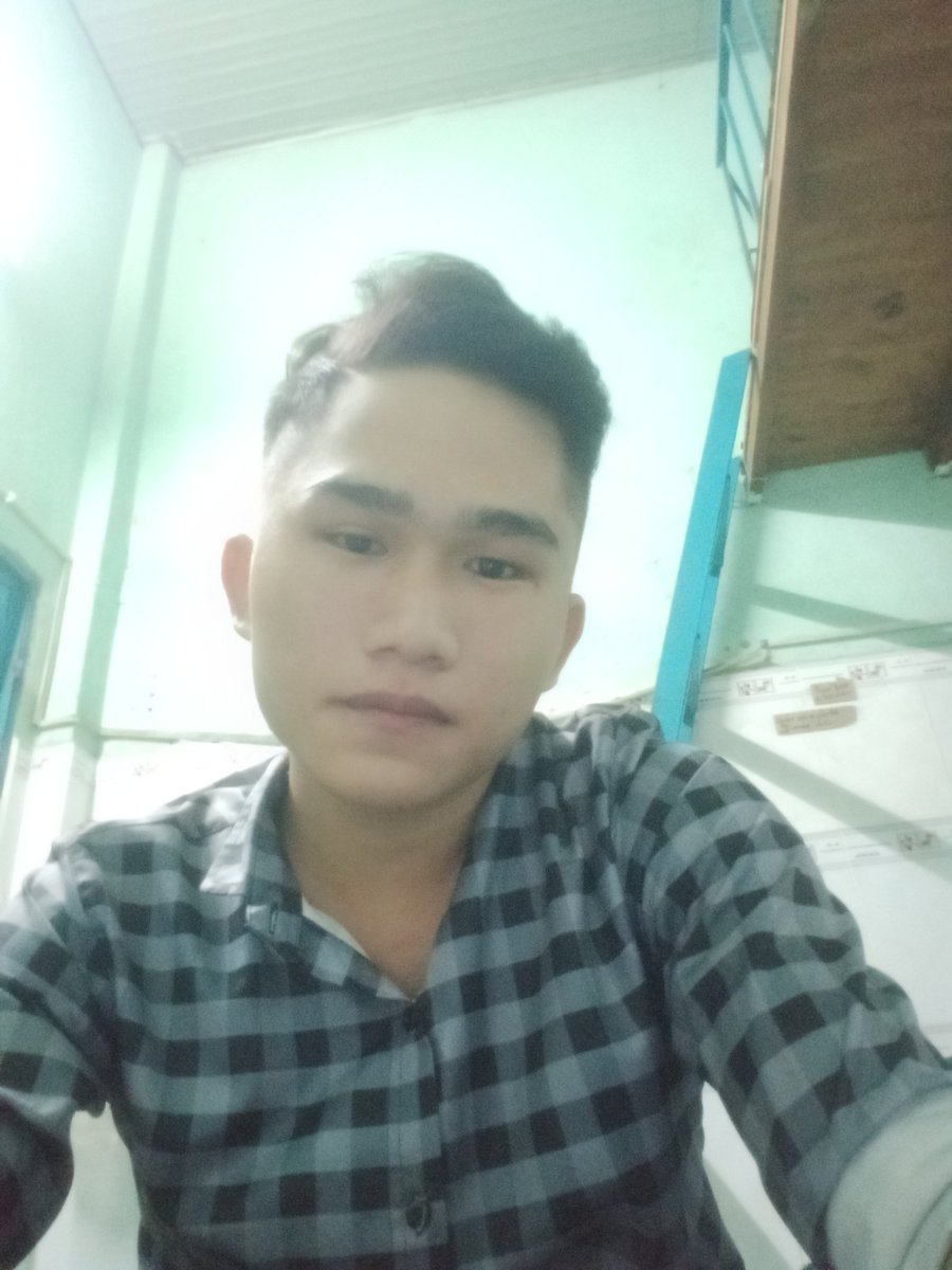 Vốn muốn cùng em đi chung đường 
Nhưng em lại muốn tình ta đi 2 ngã 
* Nhì ngã :))