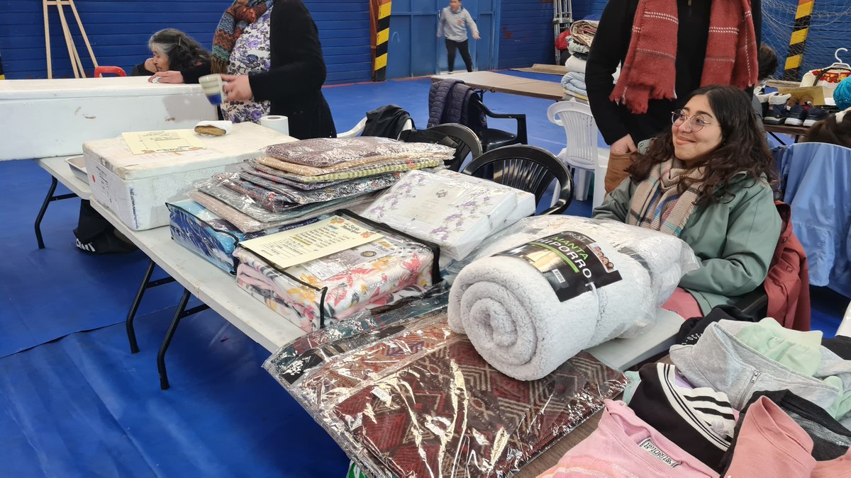 ServPaisAysen's tweet image. 🎉 Todo un éxito la Feria de Emprendedores en 
el gimnasio de Melinka, organizada por la Ilustre Municipalidad de Guaitecas y Servicio País. Productos locales, juegos infantiles 🎈 y más. ¡Mira las mejores imágenes! 📸 #FeriaDeEmprendedores #Melinka