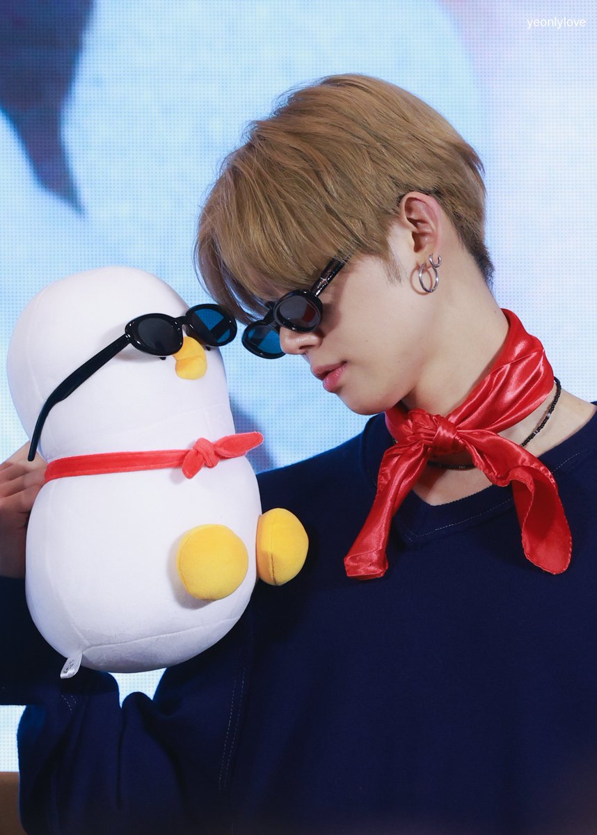 yeonlylove's tweet photo. 240817 이즈위 대면팬싸 칭다오

( •᷅ ʚ •᷄ )

#연준 #YEONJUN #ヨンジュン
#투모로우바이투게더
#TOMORROW_X_TOGETHER https://t.co/AmyH6xoXtc