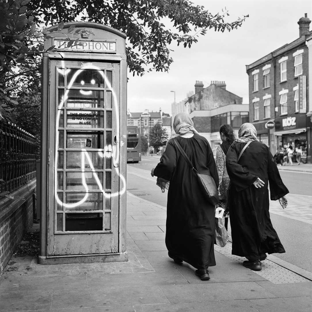 It's raining so spent a bit of time updating the Lea Bridge Road page on my website. Have a click and enjoy - russellboyce.com/storiesinprogr…