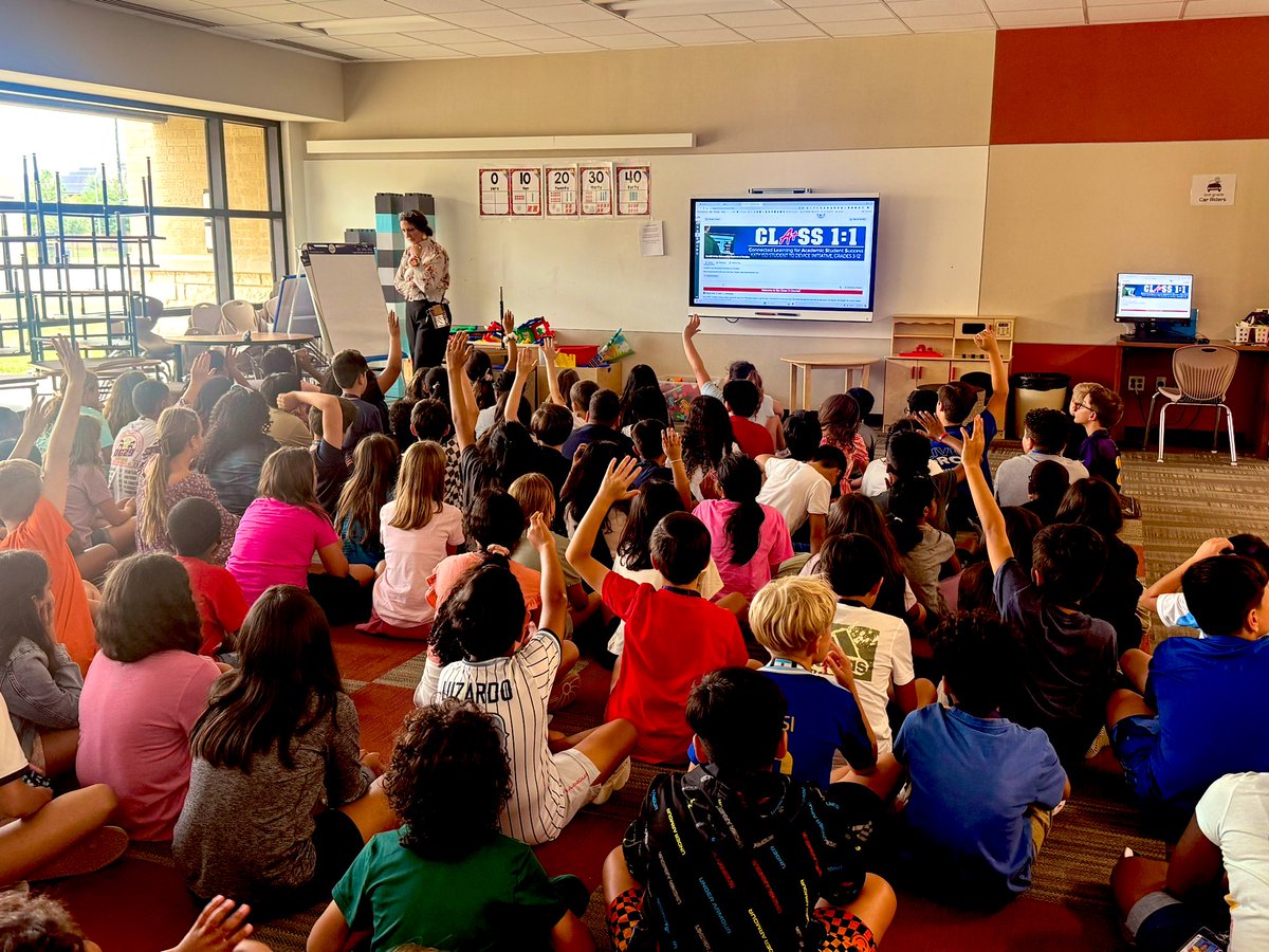 BIG thank you to <a href="/levinslearners/">Stacey Levin</a> for our class 1:1 training! 💻 our jags are lucky to have her! 🤩