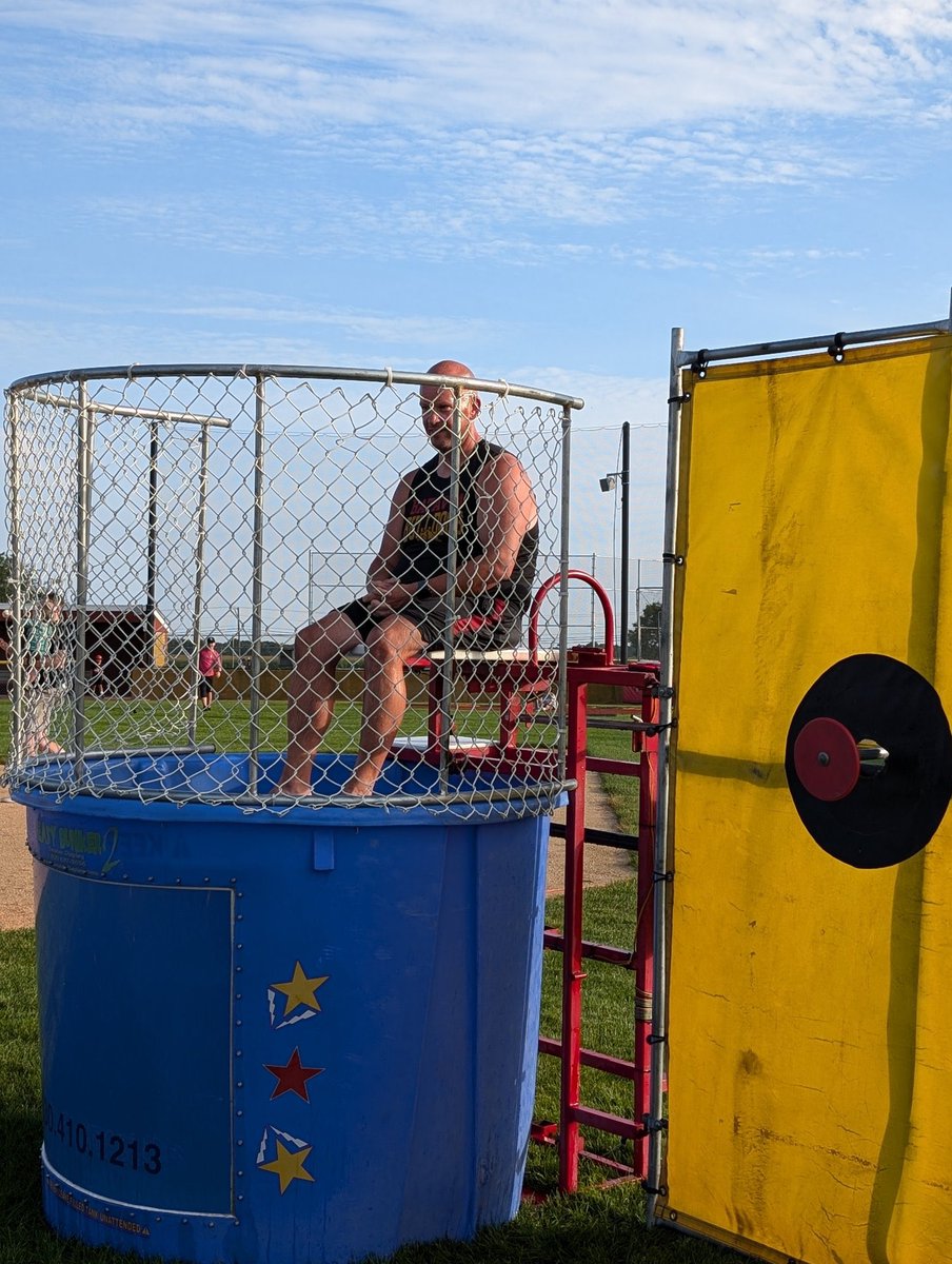BHSCoachJensen's tweet image. Not sure if my clothes were more wet from getting dropped in the Dunk Tank over &amp;amp; over at the Corn Boil last night…or after running 6 miles today!!??🥵🥵🥵🤔🤔🤔
#NotFast #Tired #TooHot