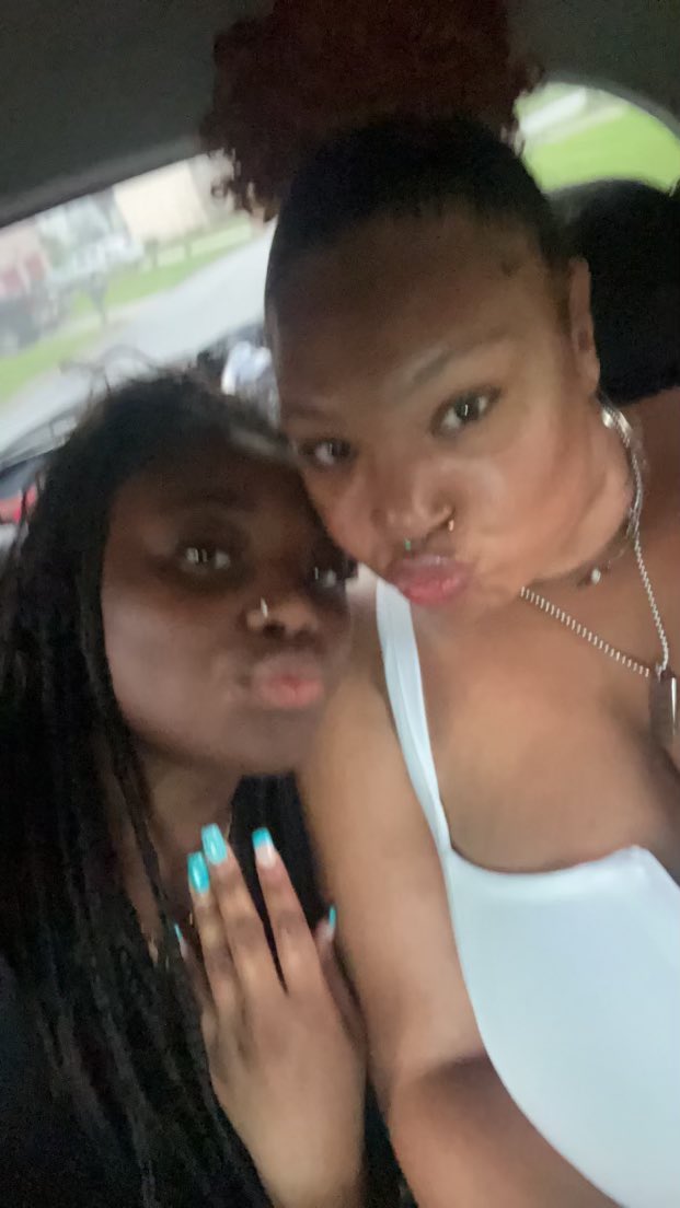 ZamnDoraa_'s tweet photo. Happy birthday to my wifeeyyyy🥹🥹🩷🩷🩷 the biggest fucking Virgo! I love you so much! we going up todayyy #GLODAY https://t.co/XvN4Drmbsw