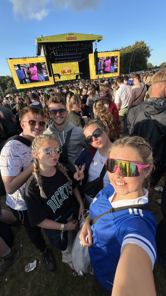 rubyblooo's tweet image. #lookoutforeachother