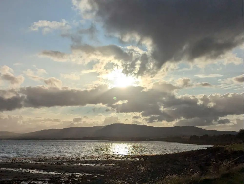Create_Transmit's tweet image. Caught some rays while cycling home.
Cromarty Firth from Invergordon, Highlands, Scotland.
#photography
