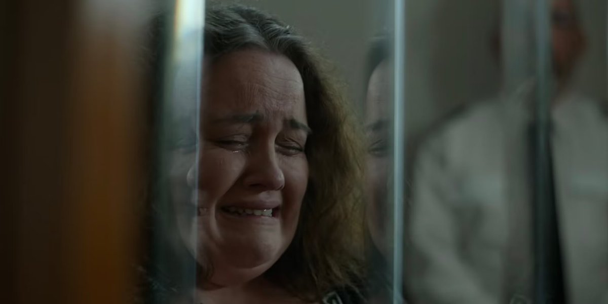 mrbrianrowe's tweet photo. I still can’t get over how incredible Jessica Gunning is in Baby Reindeer. She HAS to win the Emmy. https://t.co/G058TvlEwa