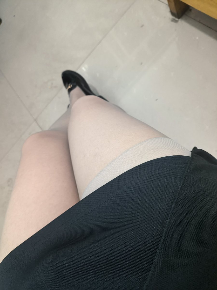 还是变装爽，我想要攻守转换了，我看着我的屁股，我自己都想操自己，济南历城新东站附近的姐妹可以联系我呀#济南 #伪娘の日常 #伪娘丝袜 #济南CD #济南伪娘 #CD #变装 #伪街