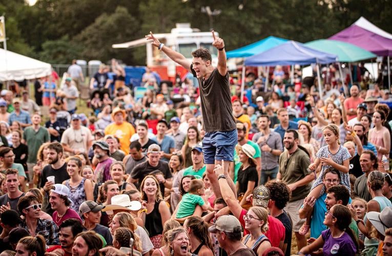 appaloosafest's tweet photo. Great Appaloosa Festival coverage by our friends at The Winchester Star! @WinStarVa @VisitVirginia #LoveVA #WhereYouFindTheNextBigThing

https://t.co/y9J4fpwlx0 https://t.co/L2B3ZrA1Tf