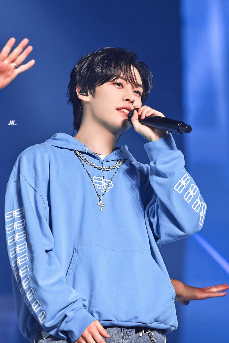 𝟐𝟒𝟎𝟖𝟐𝟒 𝐀𝐓𝐄 𝐒𝐞𝐨𝐮𝐥 𝐃𝟏
ya♫
#리노 #LEEKNOW
#스트레이키즈 #StrayKids