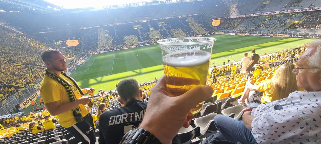 Auf in die neue Saison 🖤💛