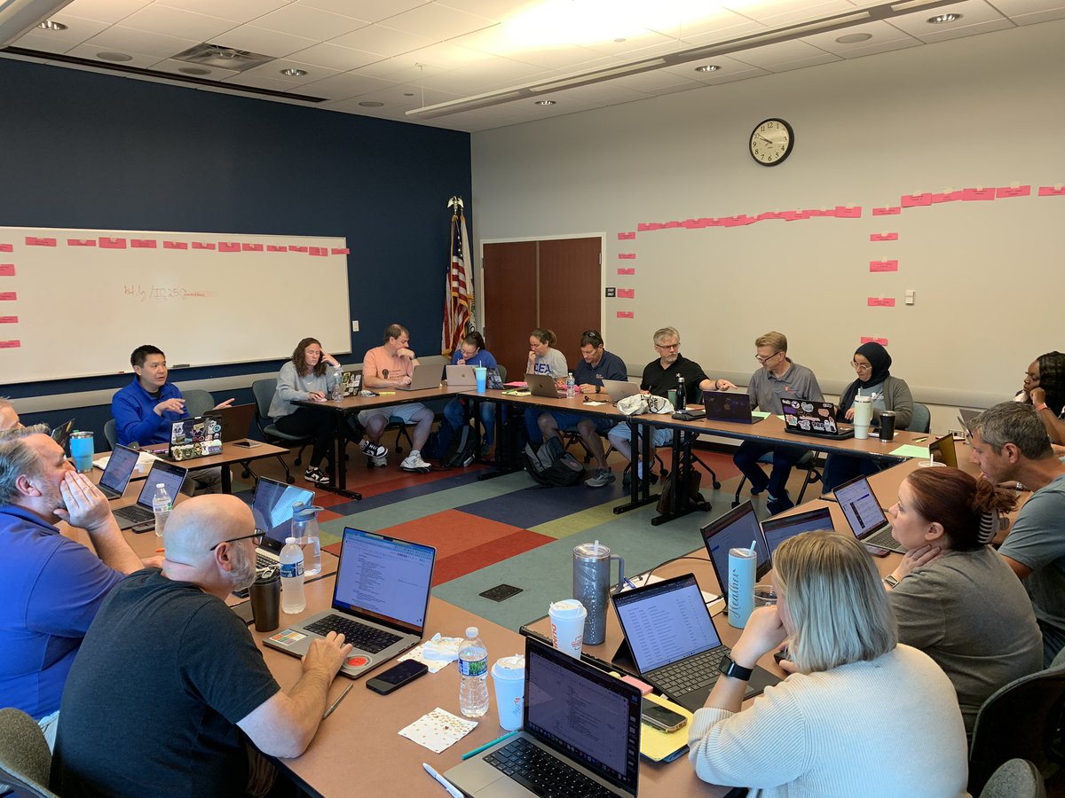 ideaillinois's tweet photo. Selection Saturday is underway, and members of the #IDEAcon committee and #IDEAil board members are ready to build the IDEAcon 2025 program! https://t.co/IOJBaaZPWY