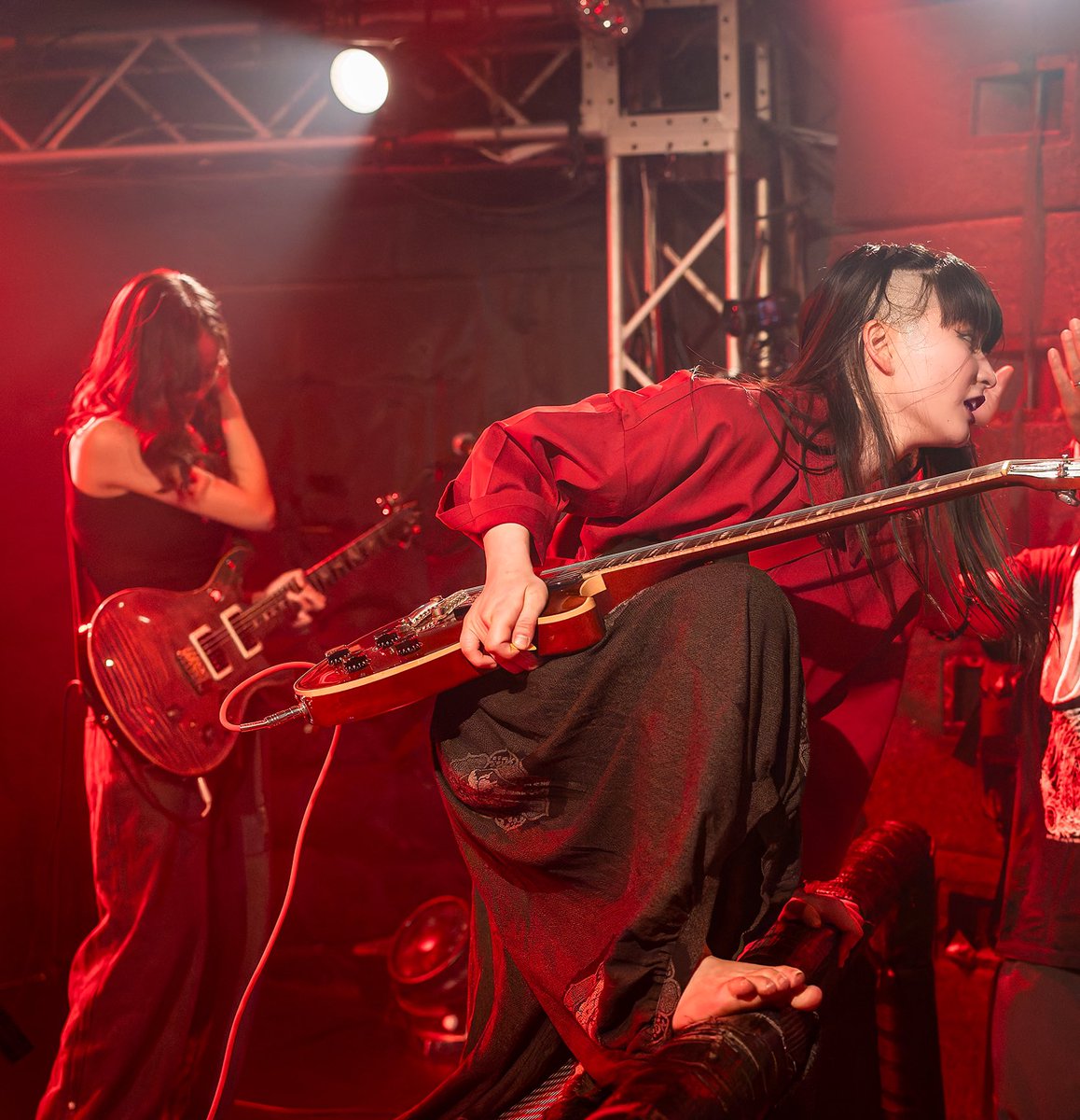 Benisuzumetafa's tweet photo. 【🦟絶対来ライブ告知🦟】

9月16日 吉祥寺クレッシェンド
『HIGH VOLTAGE』

会場🎫
https://t.co/SgHdbsVC7F

配信📺
https://t.co/aaIMGSEAit
┈┈┈┈┈┈┈┈┈┈┈┈
心臓もぎとりに参りま��🫀🤛
チケット買ってくれませんか。
紅雀と一緒に笑ったり泣いたりしませんか？？
 #インディーズバンド https://t.co/hmgZCIHvqi