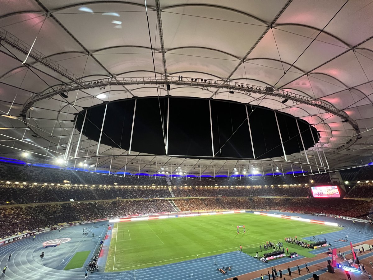 juanbudiman's tweet photo. Berikut dikongsikan senarai pusat² latihan Kelab Bolasepak Johor Darul Ta’zim:

1️⃣Padang Seri Gelam
2️⃣Padang Mawar, Pasir Gudang
3️⃣Stadium Mini TUTA
4️⃣Stadium Nasional Bukit Jalil

#JDT https://t.co/2uybTcuDfZ
