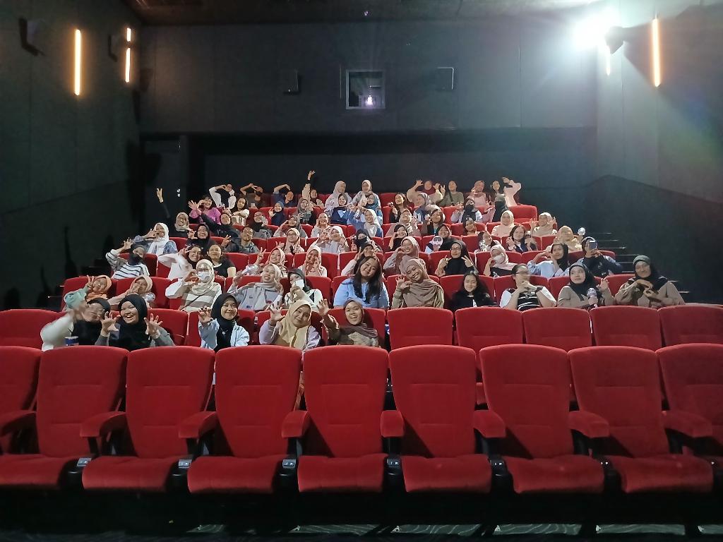 beri_ruu's tweet photo. See you gaess🩵🩷
#caratsidoarjo
#followtocinema
#followagain https://t.co/NNq1mYJxkf