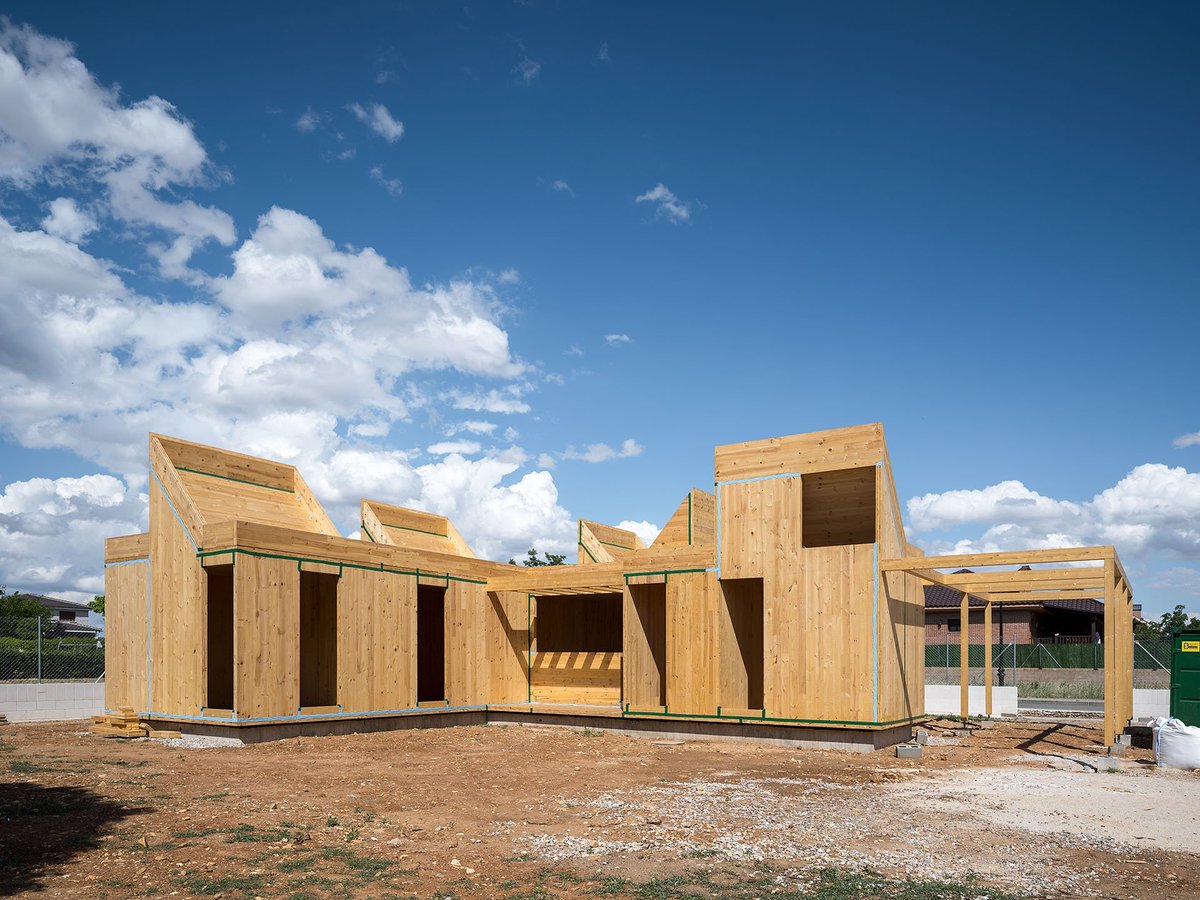 Neko. Estructura de madera contralaminada. Wip. 
+ + +
Neko. Cross laminated timber structure. Wip.
Photo: <a href="/imgsubliminal/">Imagen Subliminal</a> 
#neko #elii #eliiarchitecture #structure #modularstructure #wip #woodstructure #clt #libraryofdetails #architecture #madera #wood #estructura #altermateria