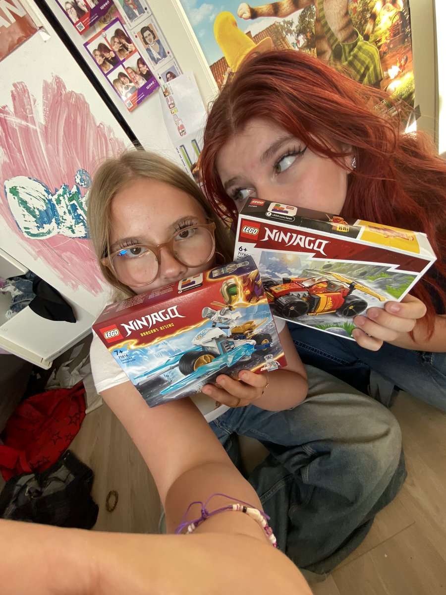 elsa777585451's tweet photo. nu ska det byggas lego!!😊 https://t.co/i3jpPz2EMe