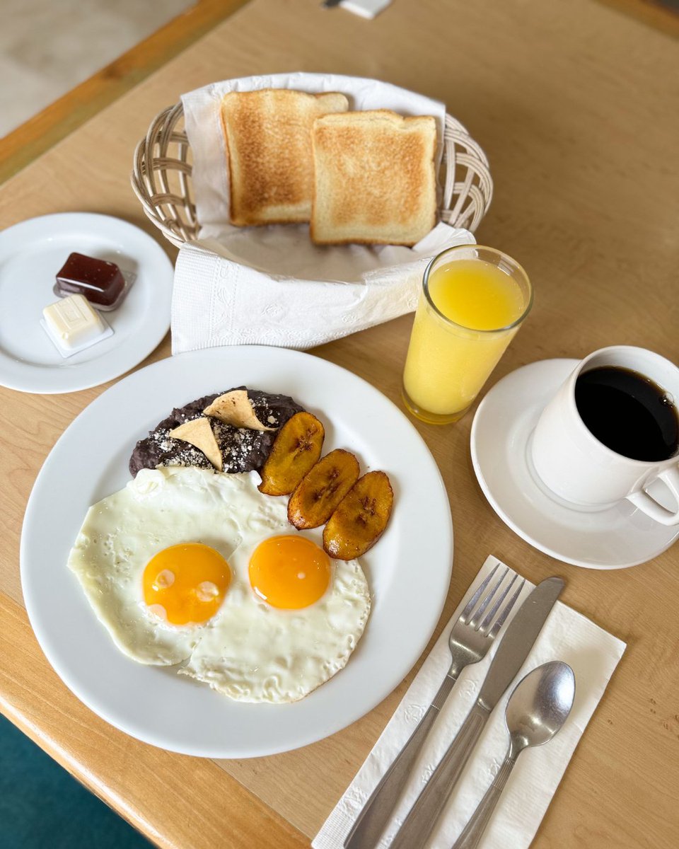 RealdelLago's tweet photo. Restaurante Floresta siempre tendrá las mejores opciones de platillos para ti

Reserva vía WhatsApp al 📱993 285 1683
📍Sindicato de salubridad No.209, Col. López Mateos, Villahermosa, Tabasco. https://t.co/1dKeg2ei4a
