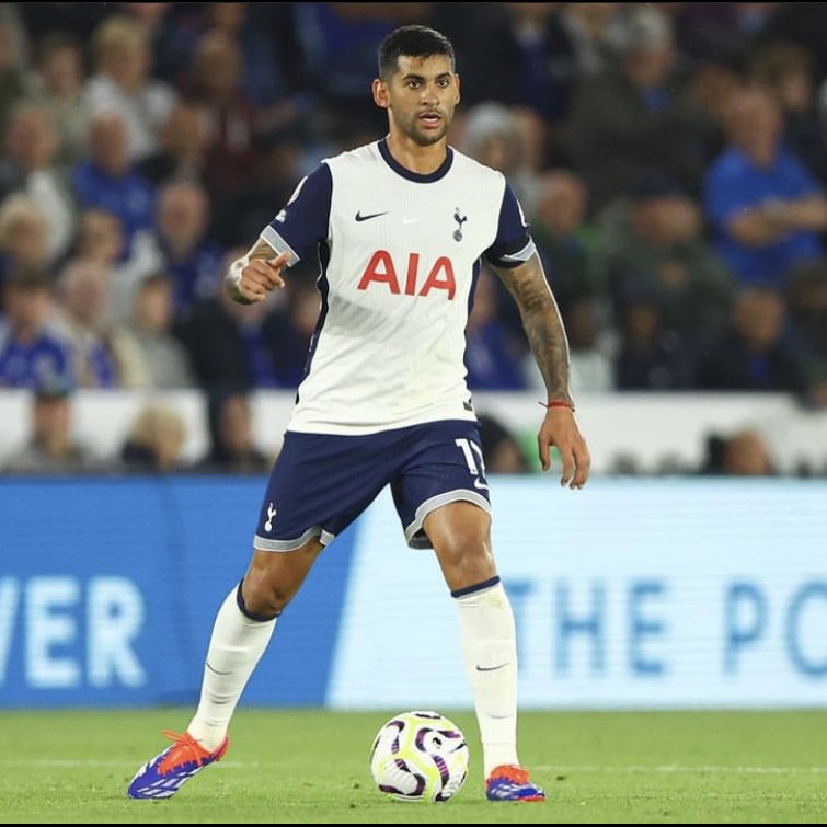 albiselectos's tweet photo. #Seleccionados | 📍Premier League 🏴
📌 Brighton 2-1 #ManUtd
⏱ Licha Martínez 90’
🔁 Garnacho entró en el ST
📌 Crystal Palace 0-2 #WestHam
⏱️ G. Rodríguez 90’
📌 #Tottenham 4-0 Everton
⏱️ Cuti Romero 90’
⚽️ Metió el 3-0, séptimo gol en 100 partidos. https://t.co/CIpJ7az3pq