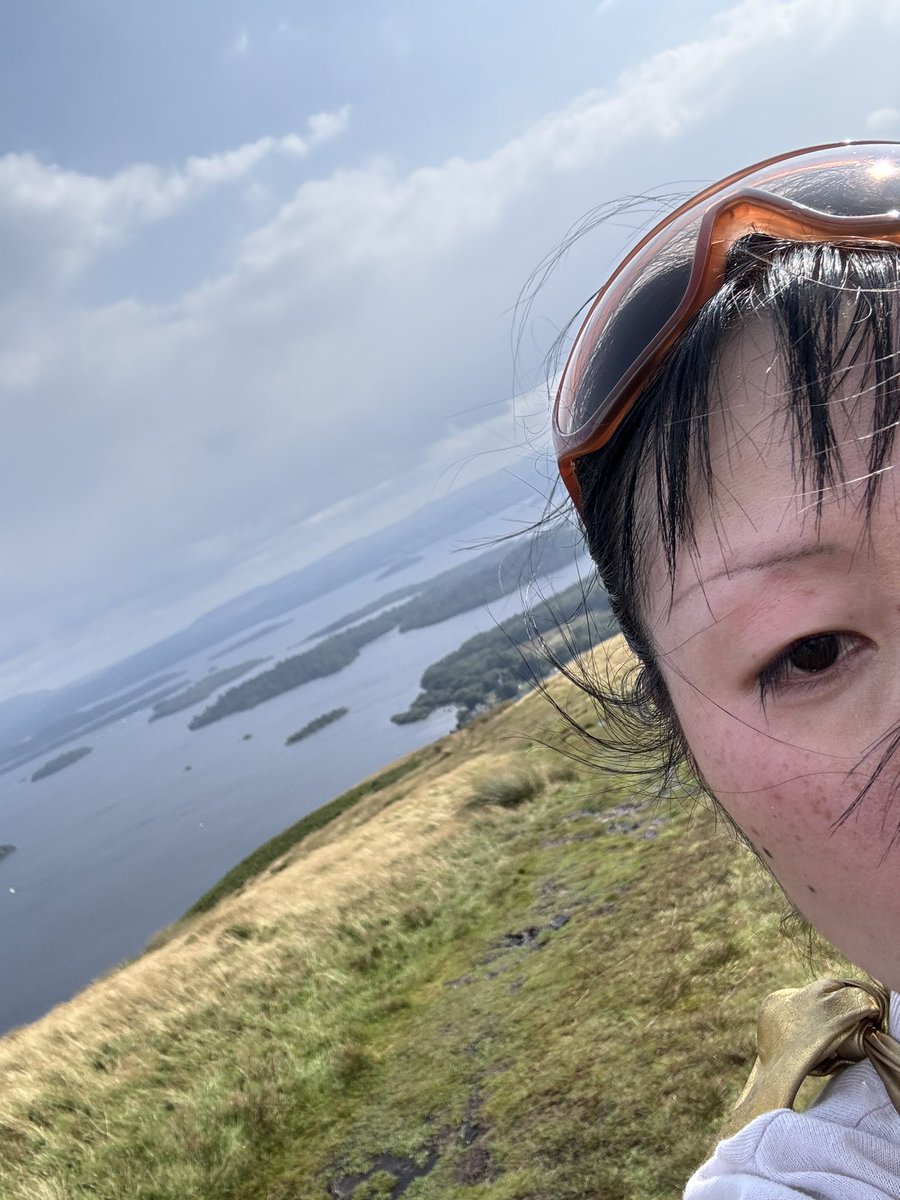mydadiscar's tweet photo. my wee brows and i https://t.co/kskJF5ooNk