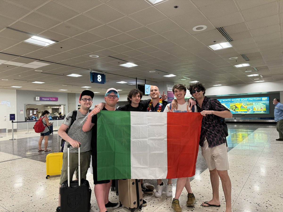 Worlds was a week ago! Looking back on the season many friends were made and new groups formed. Thankful for this group and the memories made ❣️onward to Dortmund 🔜🇩🇪