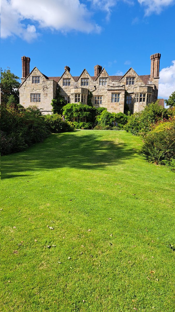 MarkFoster.MF tweet media