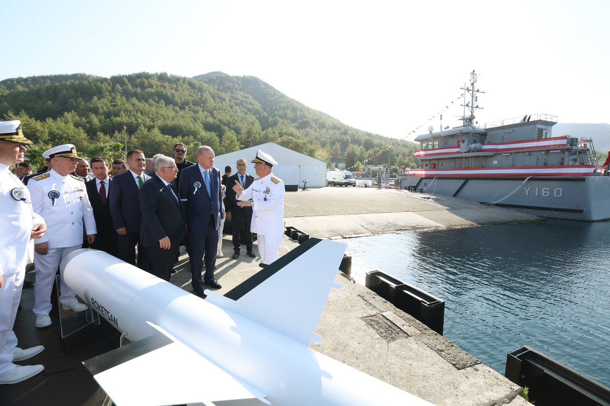 RTErdogan's tweet photo. “Denizlere hâkim olan cihana hâkim olur” prensibiyle bu alandaki kapasitemizi sürekli ileriye taşımayı sürdüreceğiz. 🇹🇷 https://t.co/z0GfohAoq8