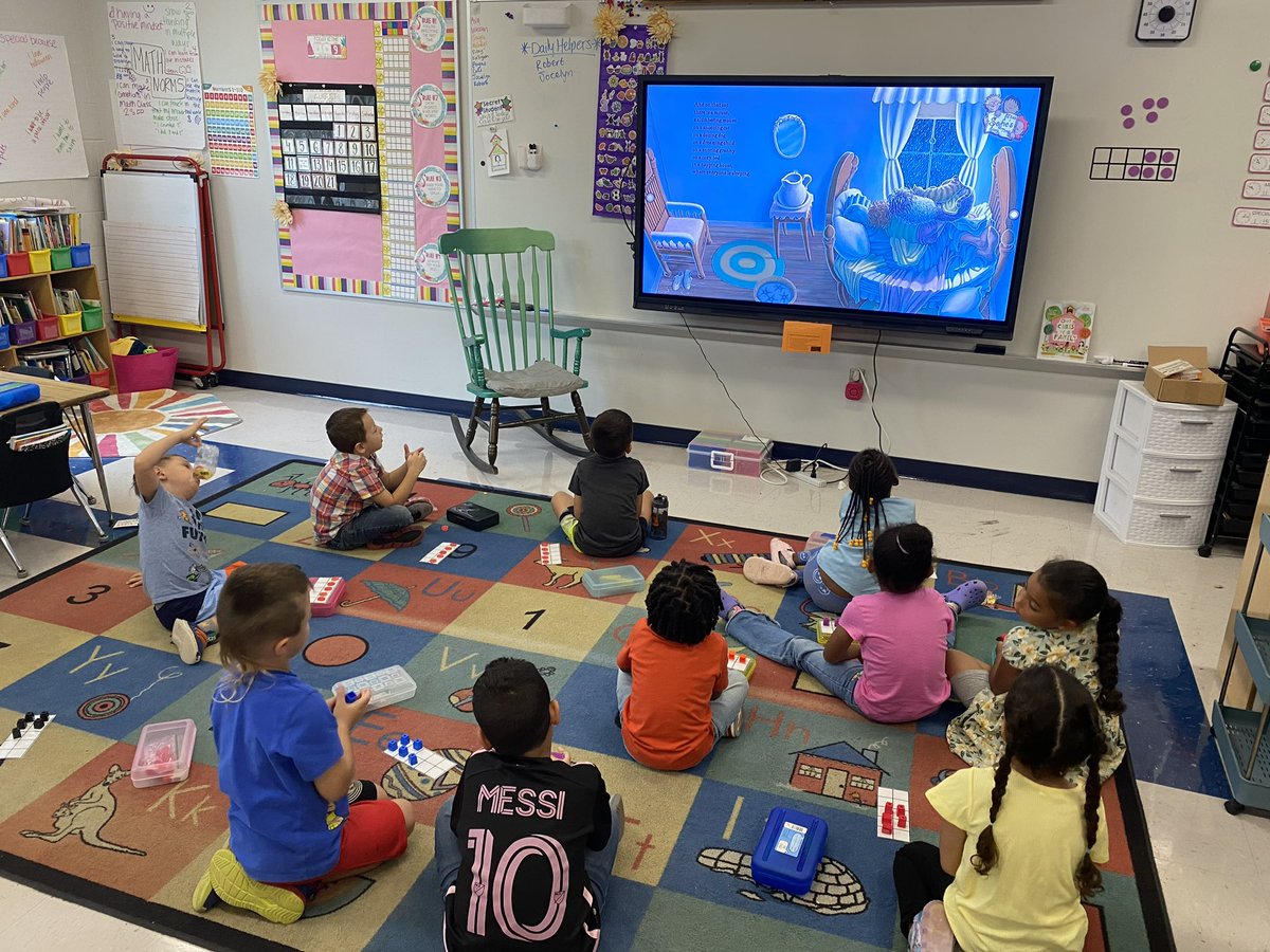 Kingwood teachers are making math engaging with manipulatives! <a href="/HCPS_Kingswood/">Kingswood Elementary</a> <a href="/HCPSArea5/">HCPS Area 5</a>