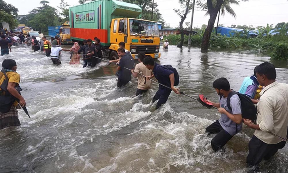 দেশের ১১ জেলার ৭৭ উপজেলা প্লাবিত, ১৮ জনের মৃত্যু