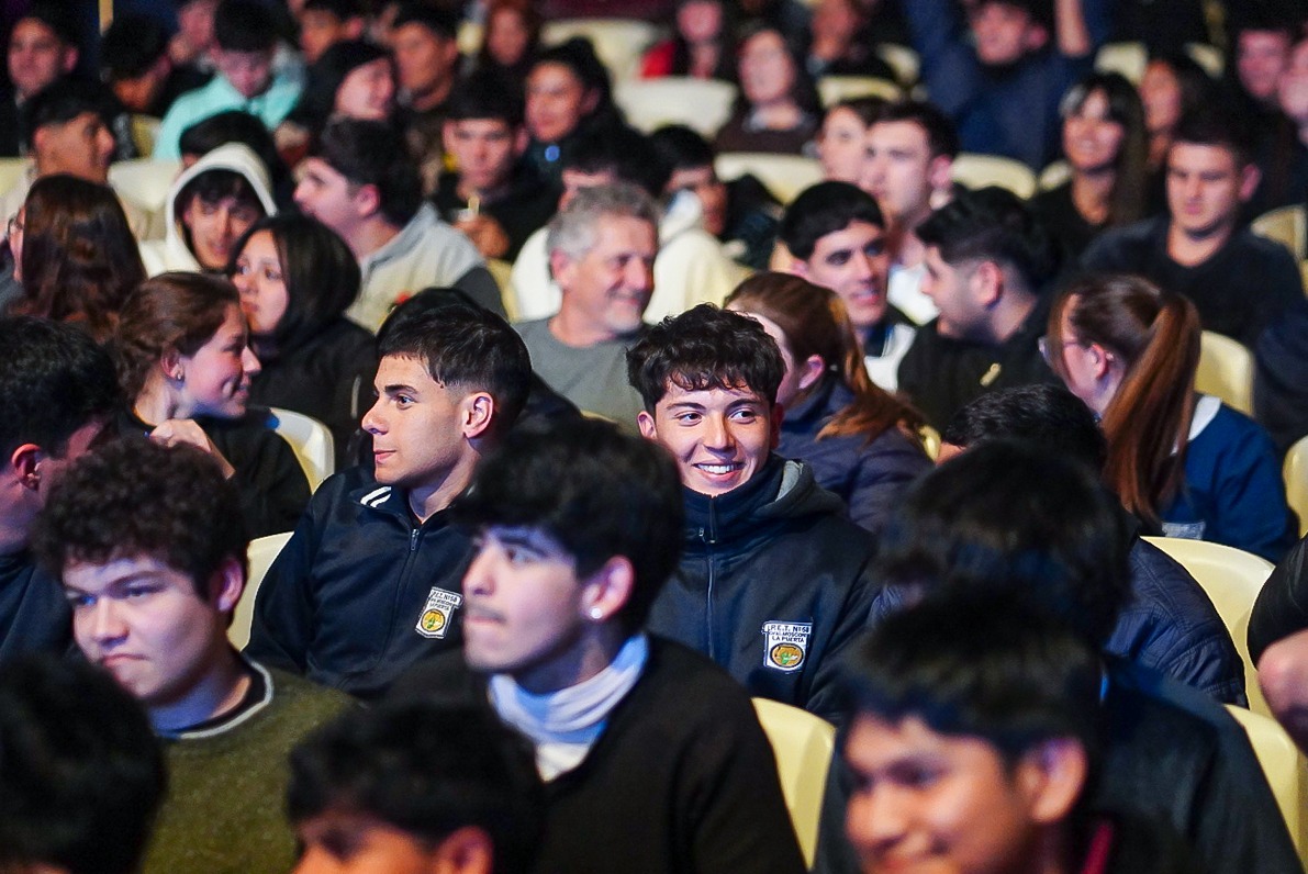 Me llenó de alegría compartir esta actividad protagonizada por más de 600 jóvenes industriales y estudiantes de instituciones técnicas. Participé del #Industrialazo, en el cierre de la 20° edición de la jornada "Portones Abiertos" organizada por la Cámara de Industriales