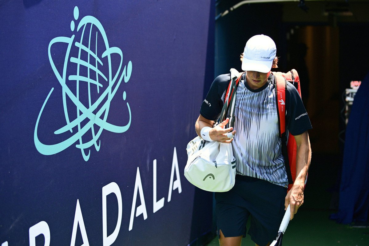 Hi guys, unfortunately I need to withdraw from the US Open. I came here to prepare myself for the last grand slam of the year but I am not yet ready to compete. With the team we are working hard to put myself back on court after a difficult period. Day by day, week by week.