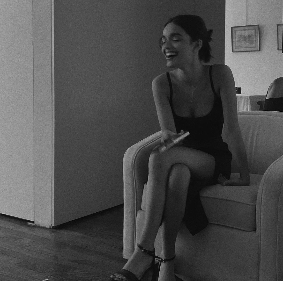 nuitorrides's tweet photo. ⠀⠀⠀    ⠀  ⠀⠀⠀17:15, on a sunny day,
⠀⠀⠀    ⠀  ⠀⠀⠀she was waiting for her
⠀⠀⠀    ⠀  ⠀⠀⠀mother to call their names
⠀⠀⠀    ⠀  ⠀⠀⠀in the family’s yard.  ۫  𝜗᧙ 
⠀ ⠀ https://t.co/XzsIoxsKVY