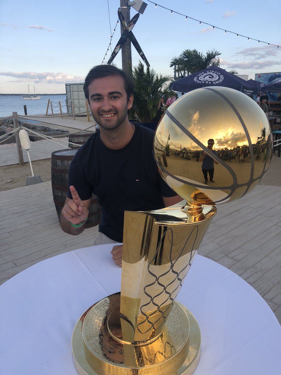 ewreckage99's tweet image. Great time interviewing Boston Celtics owner Wyc Grousbeck and posing with the Larry O’Brien Trophy at Cisco’s