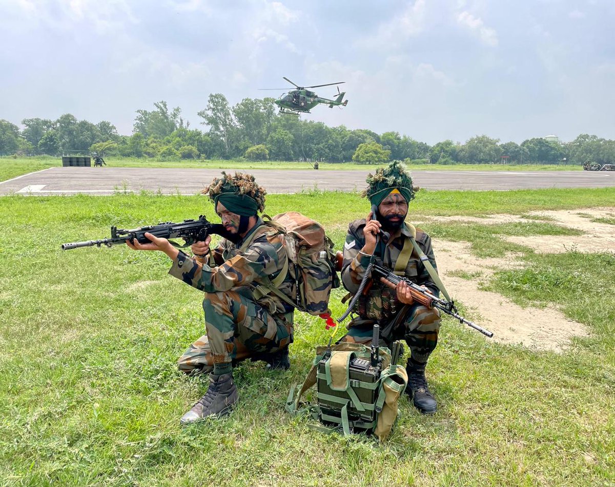 westerncomd_IA's tweet photo. #ForeverReady

Ghatak Platoons of #ChargingRamDivision conducted Exercise #DhruvShakti with #ArmyAviation to rehearse #SpecialHeliborneOperations &amp; validate #Tactics #Training &amp; #Procedures for #DeepInsertion to #StrikeFastStrikeDeep into enemy territory.
#KhargaCorps

@adgpi https://t.co/dIrBliur0a