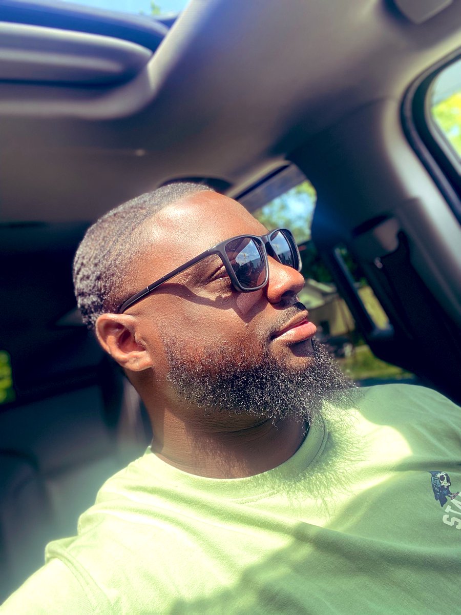 HollywoodGuel's tweet photo. Fresh out the chairβ¦. All of a sudden I got errands to run!
π
#OutsideLoading
#Hollywood https://t.co/V67wwg2yJD