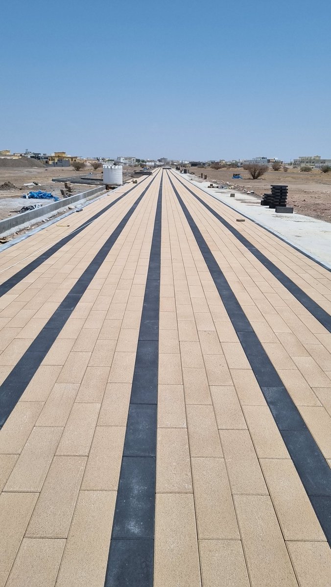 NASERALJSSASI's tweet photo. صور حديثة لممشى حي النهضة بعبري حيث لا يزال العمل مستمر في تنفيذه ويعتبر إضافة مميزة لأهالي النهضة خاصة وعبري عامة.
بوركت الجهود. https://t.co/eQcGvNVa5L