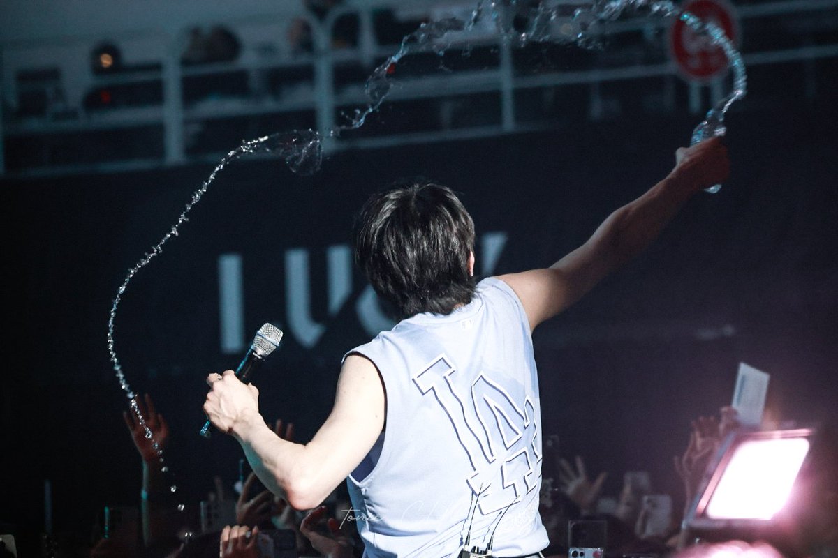 240824 written by FLOWER ENCORE in SEOUL 중콘 pre

우리애 꿈이 리본체조 선수랜다😊🎀

#LUCY #루시 #조원상