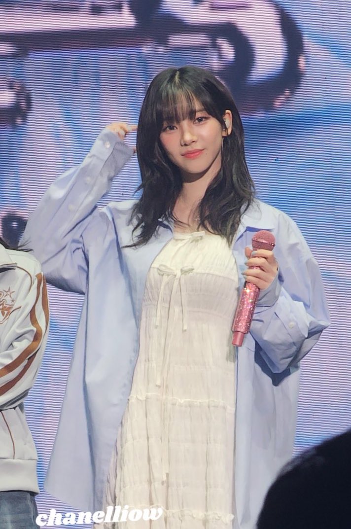 chocofy's tweet photo. bisa gitu dah Meng 🩵🤍
#kariSha #supernovita 🤣 https://t.co/DWuSVZB7AE
