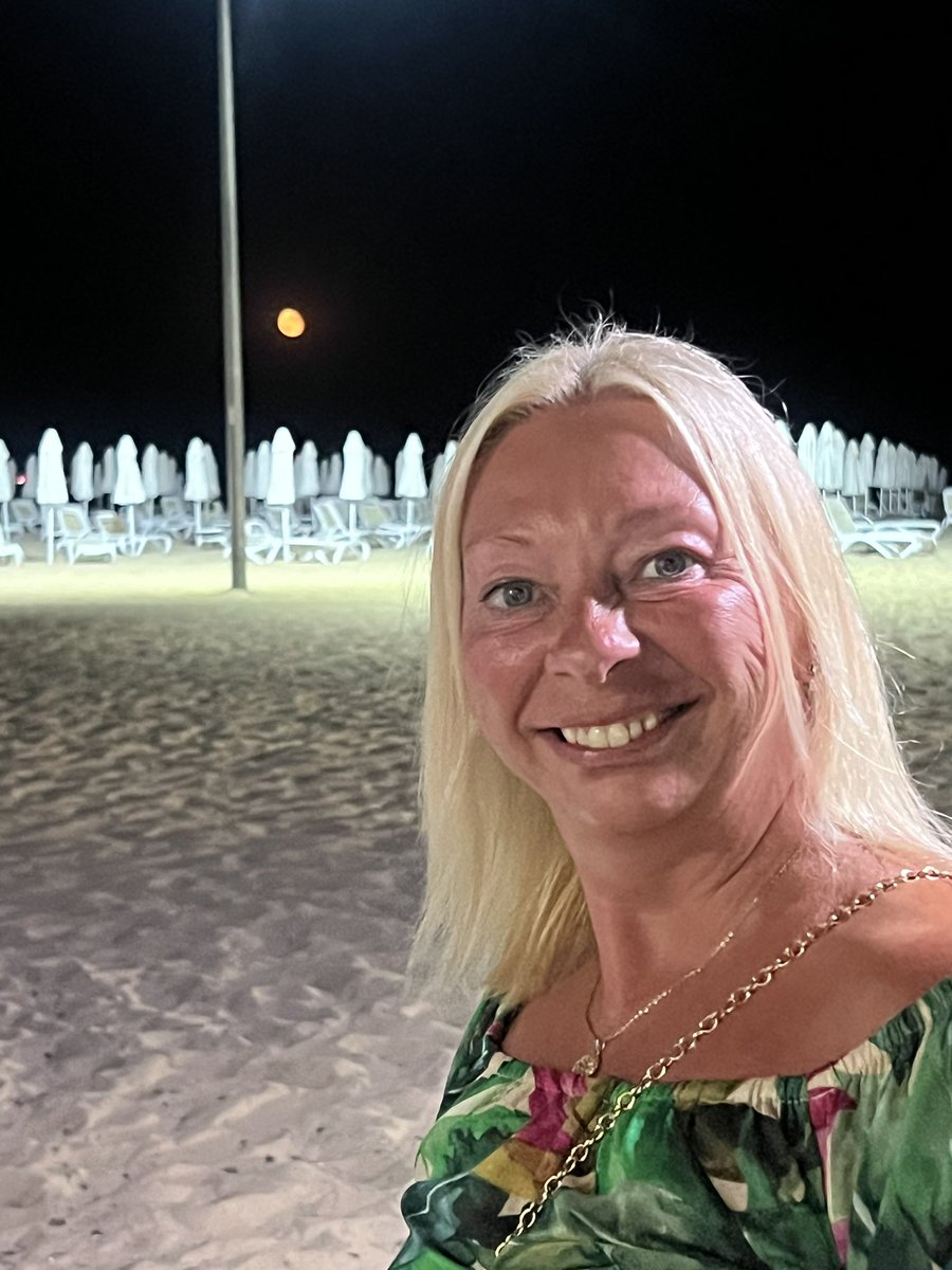 IanDBlades's tweet image. Oh well, the Black Sea has been amazing.
Early morning flight into #Teesside Airport- we all agree use it or lose it. Night all from Beautiful Bulgaria.