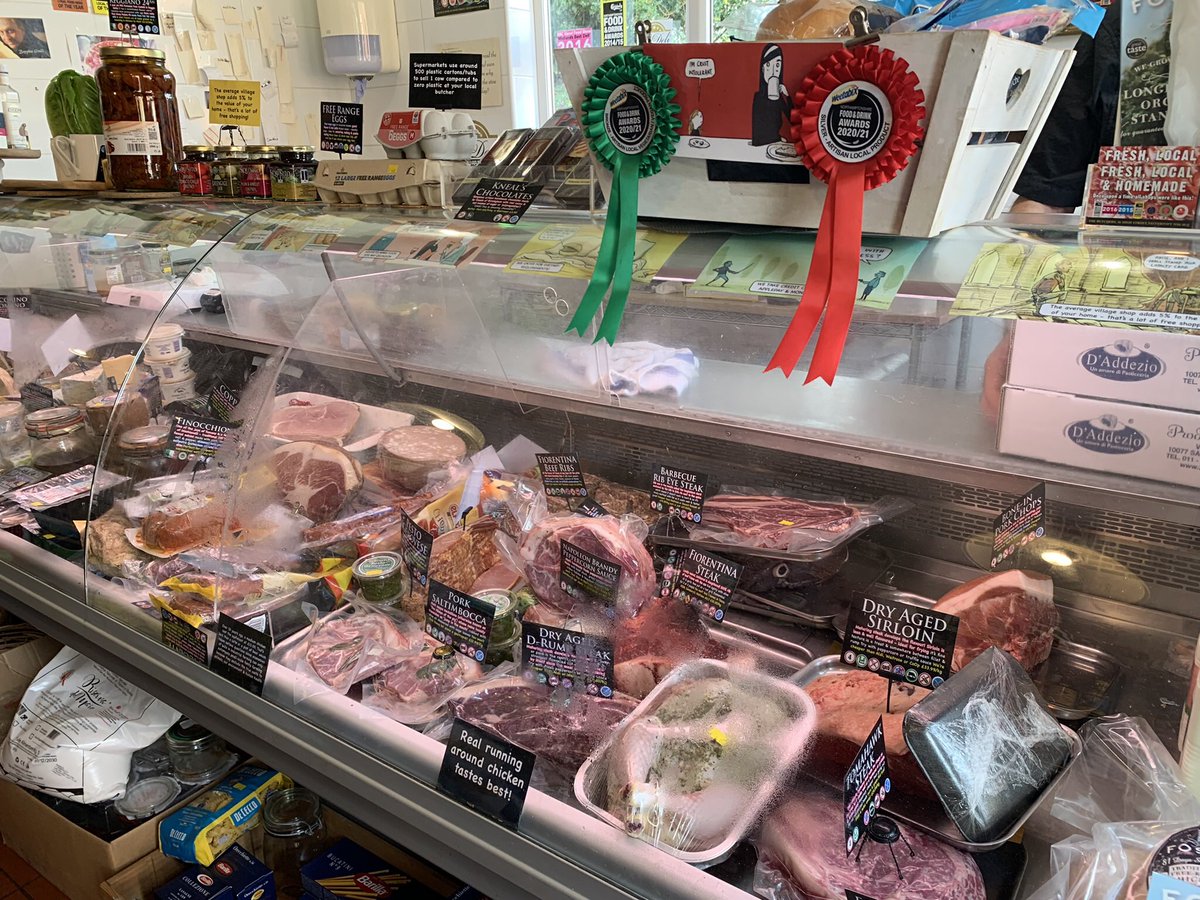 StanleyLakeland's tweet image. OMD!!! I’m in the butchers and I’m not leaving 🤣 There’s all you want and more 😋 #Yelvertoft #DogsOnBoats Squ!sito #DogHeaven