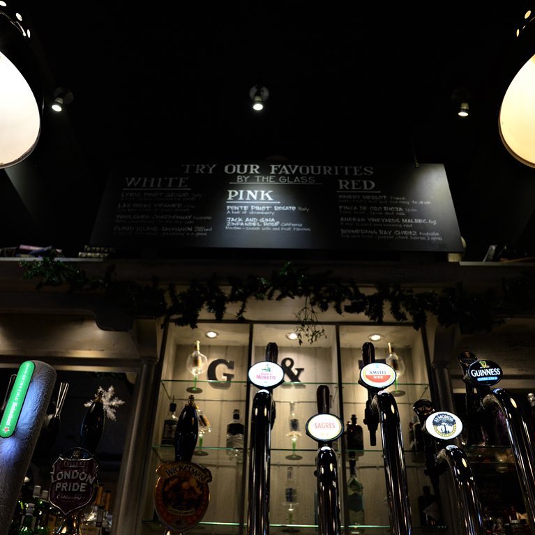 Sharron Wallace Photography - interior shot of The Quays Pub, Basildon, Essex - #hungryhorsepub #Photo #photography #photographer #photooftheday #interiors #interiorphoto #Pub #EssexPub #pubphotography #interiorphotography #interiorphotoshoot #interiorphotographers #Basildon