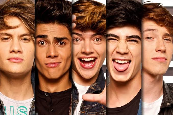 acciocd9's tweet photo. q padre q ahora que cd9 volvió tenemos photoshoots bien producidos y de buena calidad en donde se ven guapísimos y sí los visten y peinan acá bien perrón haciéndolos ver aún MÁS guapos porque antes de su disband lo que teníamos era esto https://t.co/RlQnZBnlG9