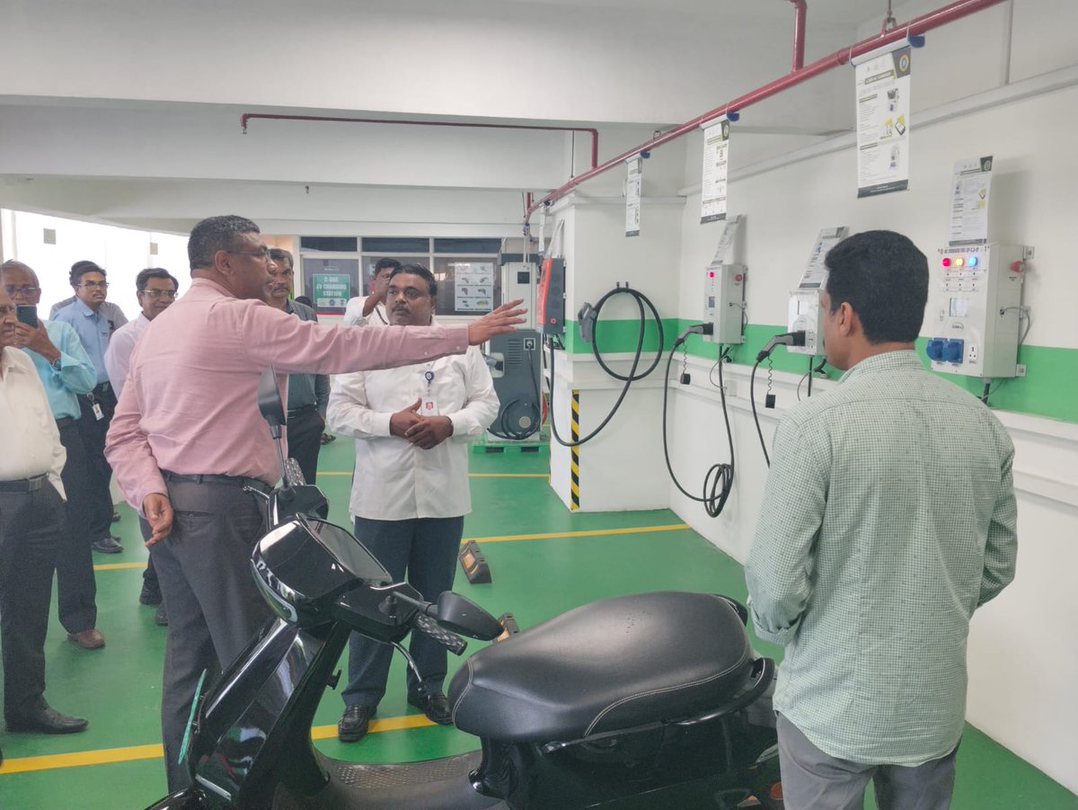 _DigitalIndia's tweet photo. Inauguration of Model Indigenous EV Charging station by S. Krishnan, Secretary, @GoI_MeitY at C-DAC, Thiruvananthapuram, Technopark Campus. Developed by @cdacindia under the National Mission on Power Electronics Technology #NAMPET for nationwide use. #DigitalIndia #aatmanirbharbharat @MSH_MeitY