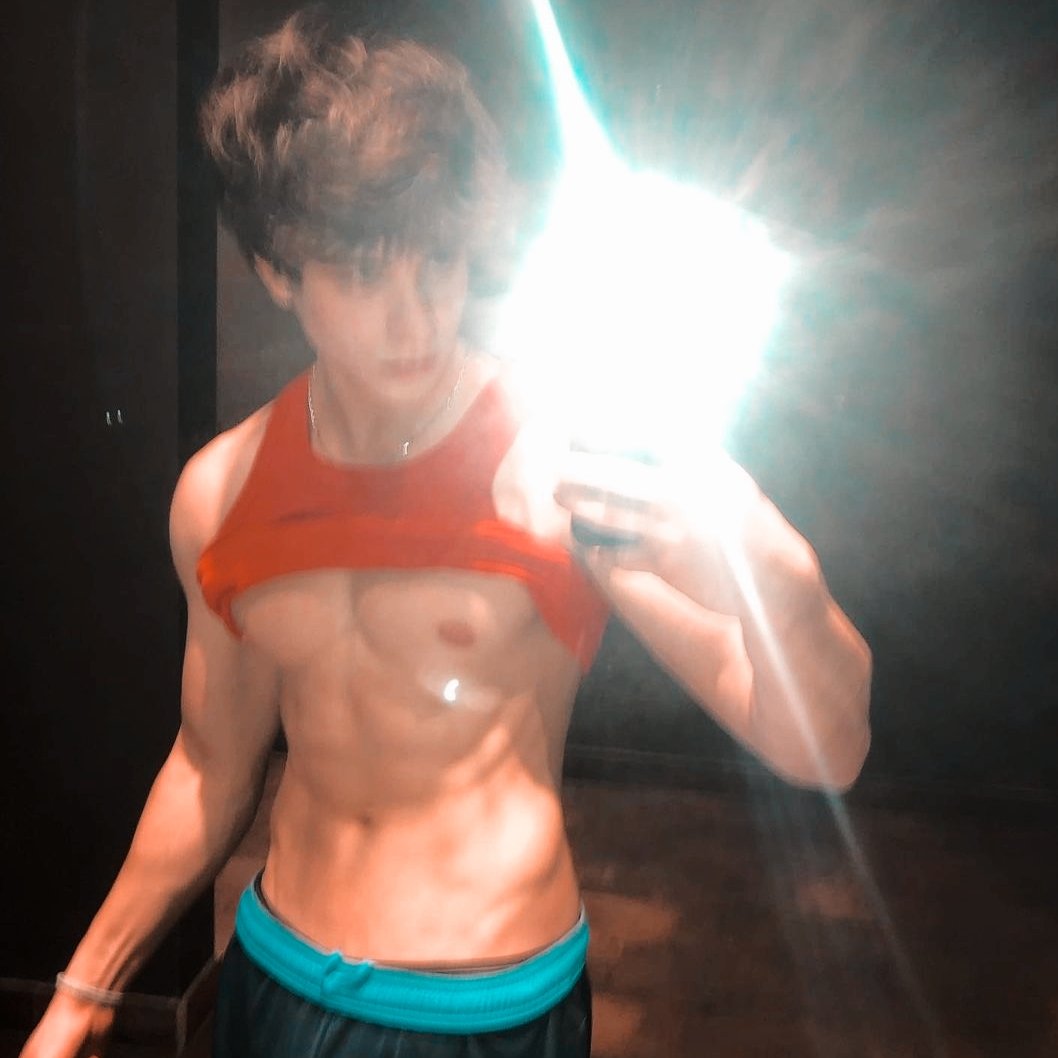 D4DDYW4YN3's tweet photo. ㅤㅤㅤ
ㅤㅤㅤ
ㅤㅤㅤㅤㅤㅤ🕷o twink que ce é gamado🕷️
ㅤㅤㅤ
ㅤㅤㅤ https://t.co/eIZnXIVuRc