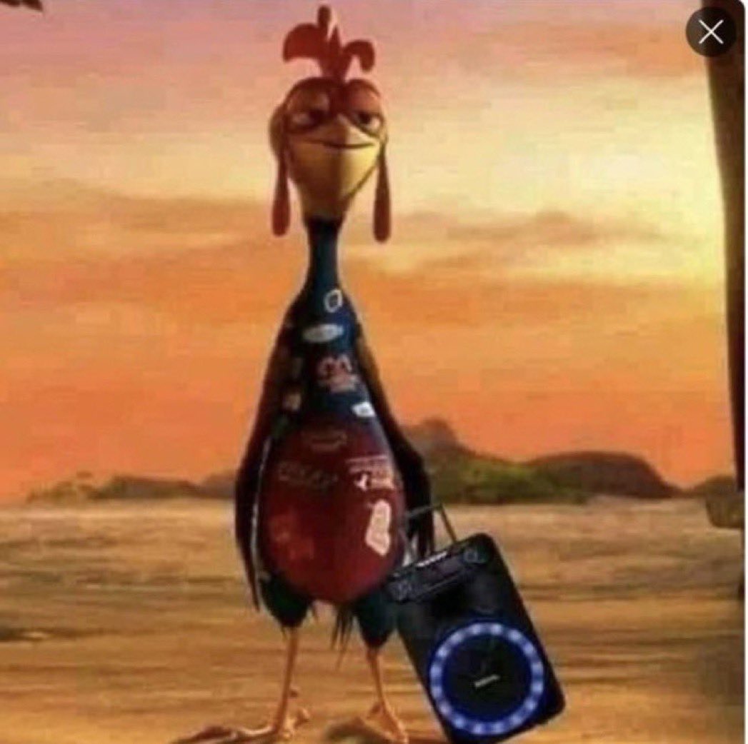 Guarromantico_'s tweet image. *Empiezo a limpiar la casa*

Automáticamente yo: