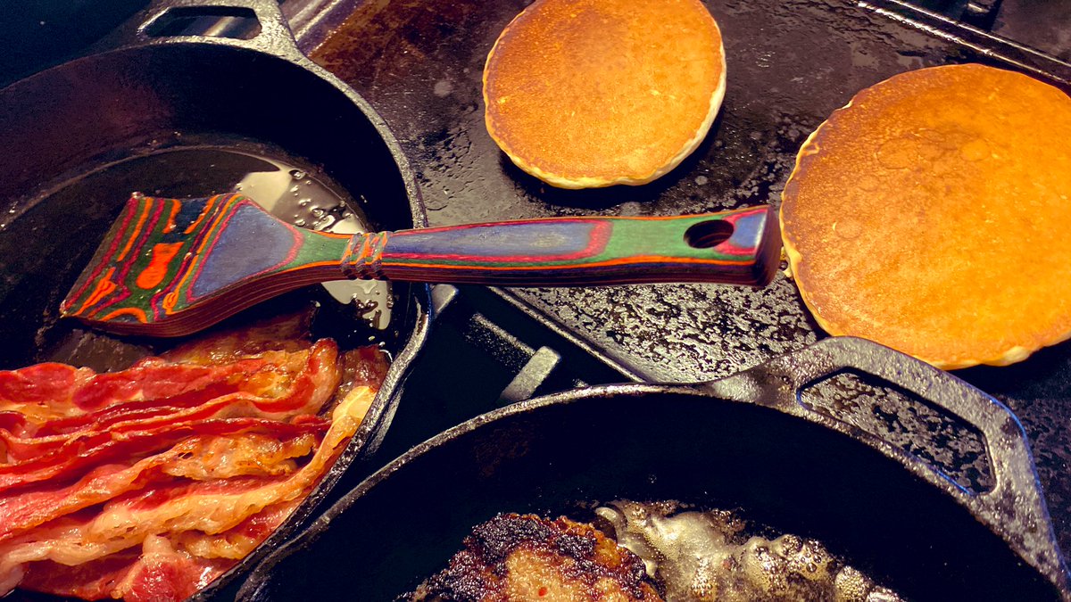 humblebtch's tweet image. Beef Bacon &amp;amp; Sweet Cream Pancakes #KRUSTEAZ