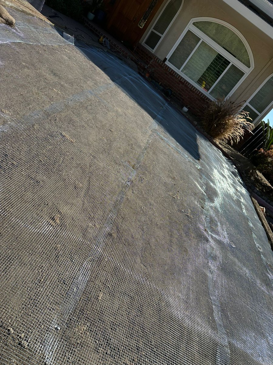 ArtOfTurfInc's tweet photo. Say goodbye to watering and mowing with our synthetic grass! We offer you a sustainable, low-maintenance alternative that looks amazing in any outdoor space.

What we offer: ✅ Installation of high quality synthetic and artificial turf. ✅ Custom designs to fit any area. https://t.co/Dcn4Pi61Jl