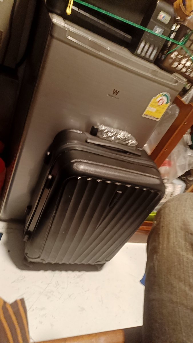 ขอคนใจดีเปร์เงินค่ารถกลับบ้านหน่อย ปัตตานี จันทบุรี เดินทางเช้านี้ #ปัตตานี #จันทบุรี