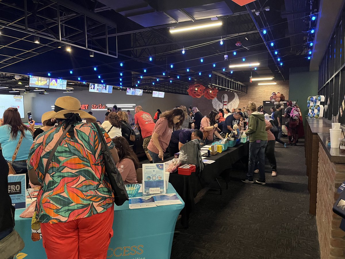 SoonerSUCCESS's tweet photo. Sooner SUCCESS would like to thank all the sponsors and all those that came out to Care to Bowl. We had the best time. Thank you for your support! https://t.co/1LUtgcrvkq